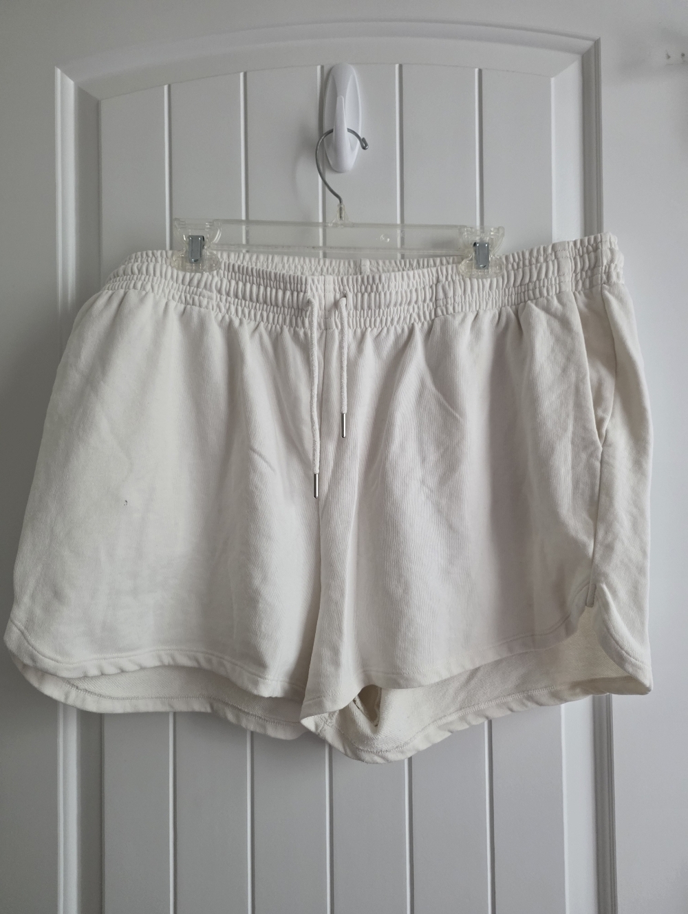 H&M Basics Off-White Athletic Drawstring Shorts Plus Size XXL